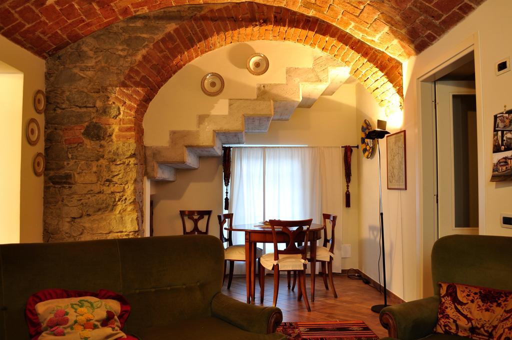 Le Macine Relais Bed and Breakfast Cairo Montenotte Exteriör bild